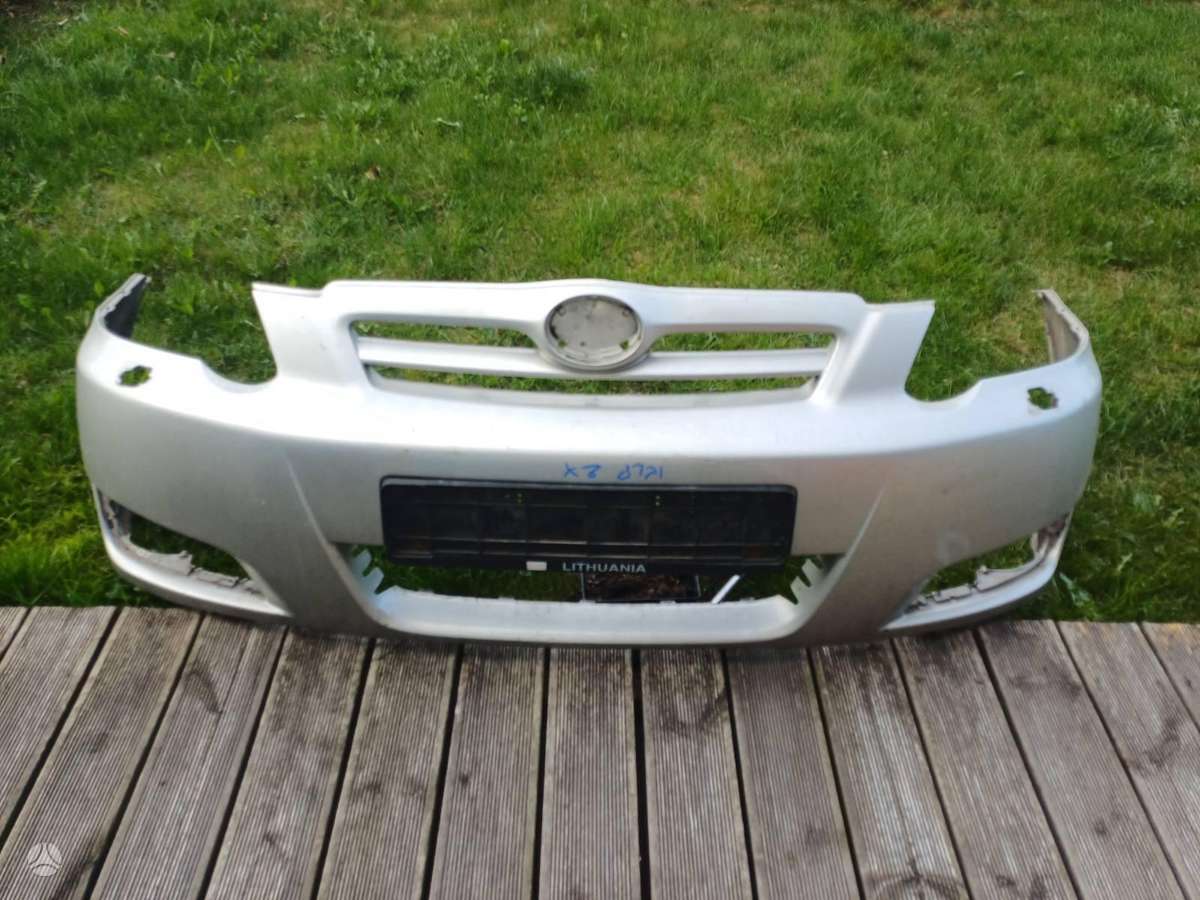 Toyota Corolla бамперы (буфера)