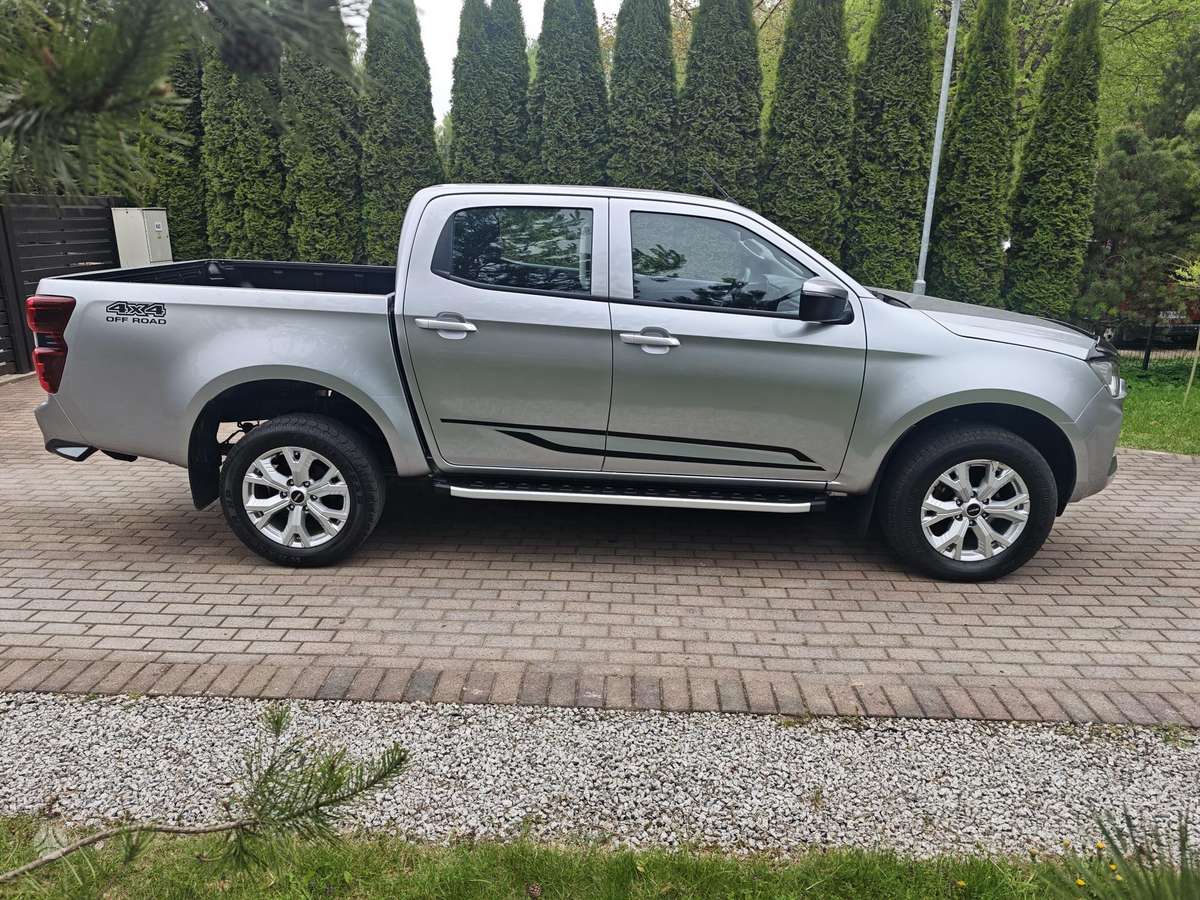 Isuzu D-Max, 1.9 l., Пикап