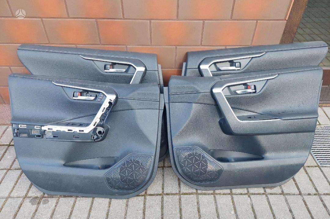Toyota RAV4 детали кузова