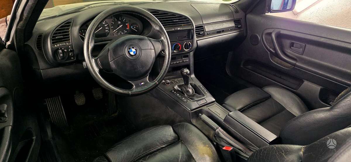 BMW 318, 1.8 l., convertible