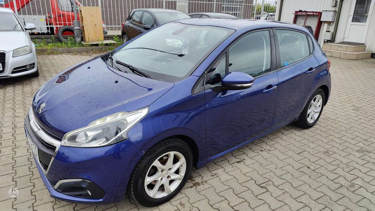 Peugeot 208, 1.2 l., Хэтчбек