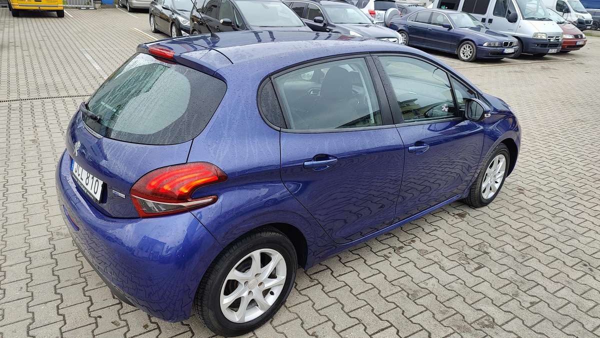 Peugeot 208, 1.2 l., Хэтчбек