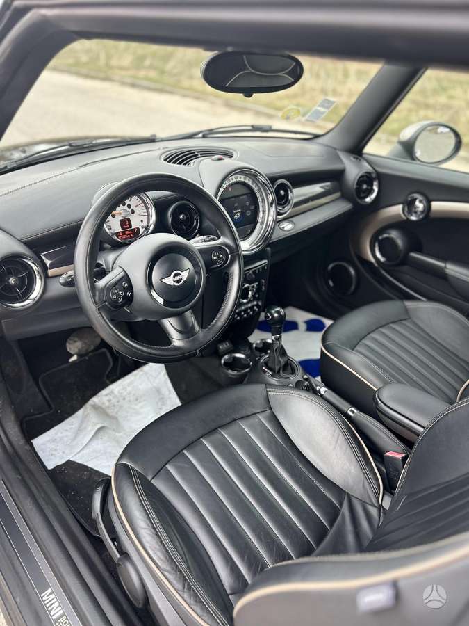 Mini Cooper, 2.0 l., hatchback