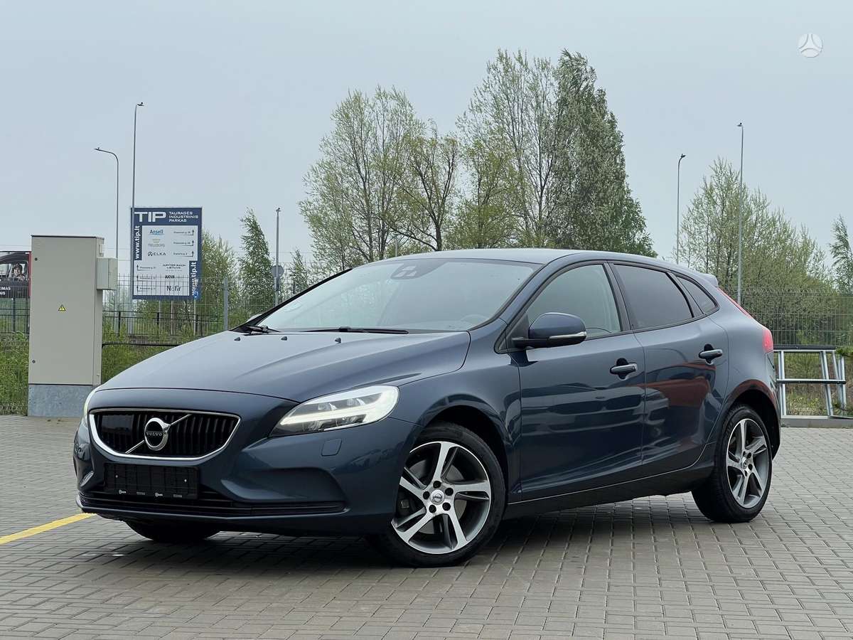 Volvo V40, 2.0 l., hatchback