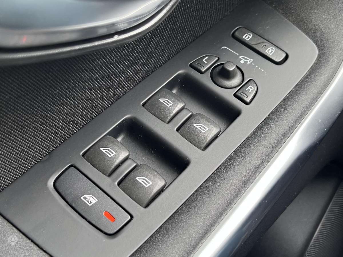 Volvo V40, 2.0 l., hatchback
