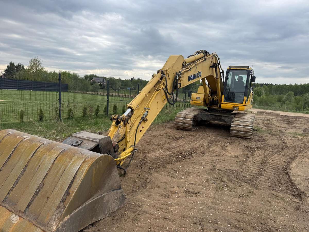 Komatsu 210, excavator
