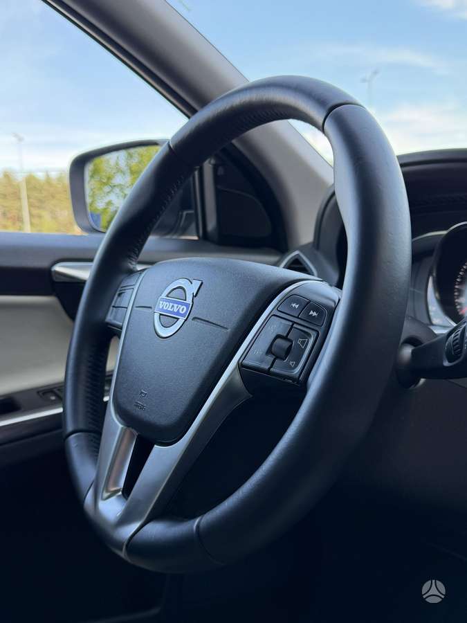 Volvo XC60, 2.0 l., Внедорожник / Кроссовер