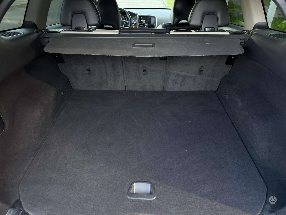 Volvo XC60, 2.0 l., Внедорожник / Кроссовер