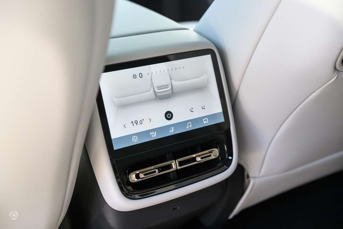 Xpeng P7+, 74 kWh, sedanas