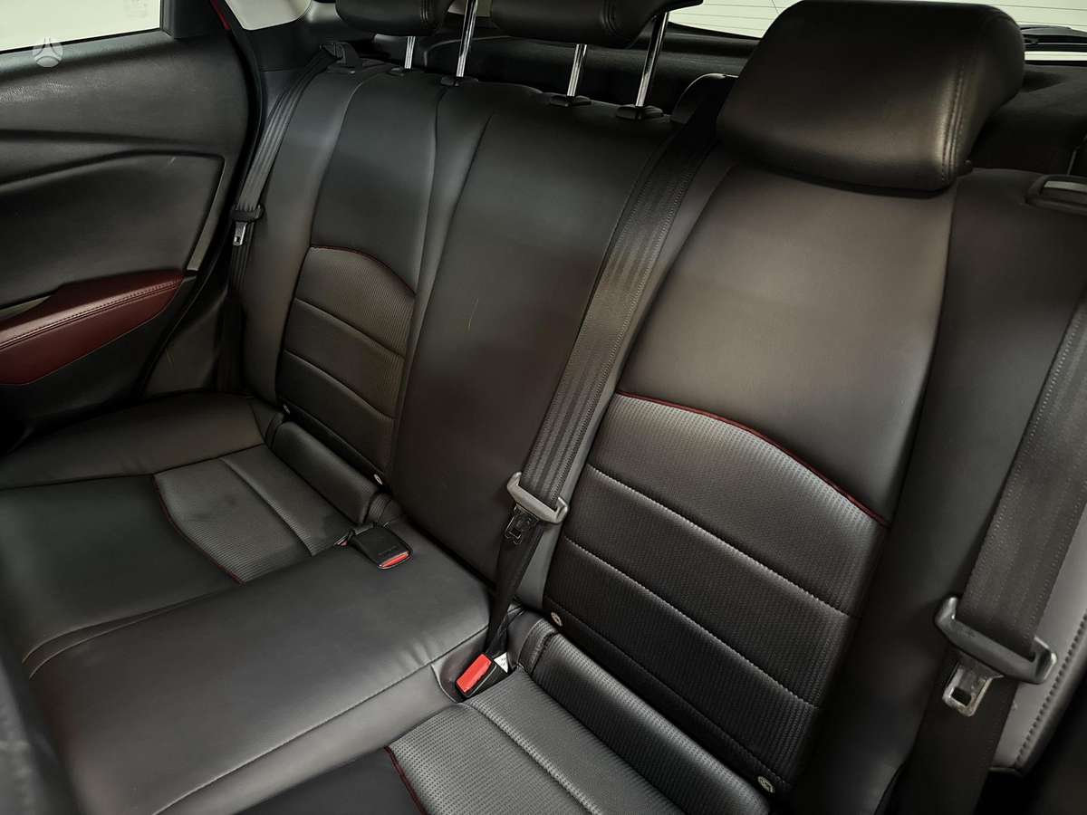 Mazda CX-3, 2.0 l., off-road / crossover