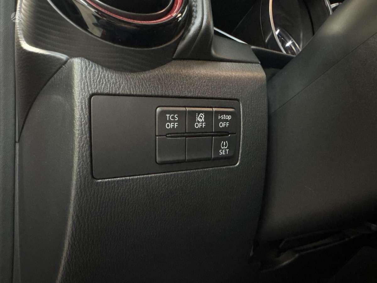 Mazda CX-3, 2.0 l., Внедорожник / Кроссовер