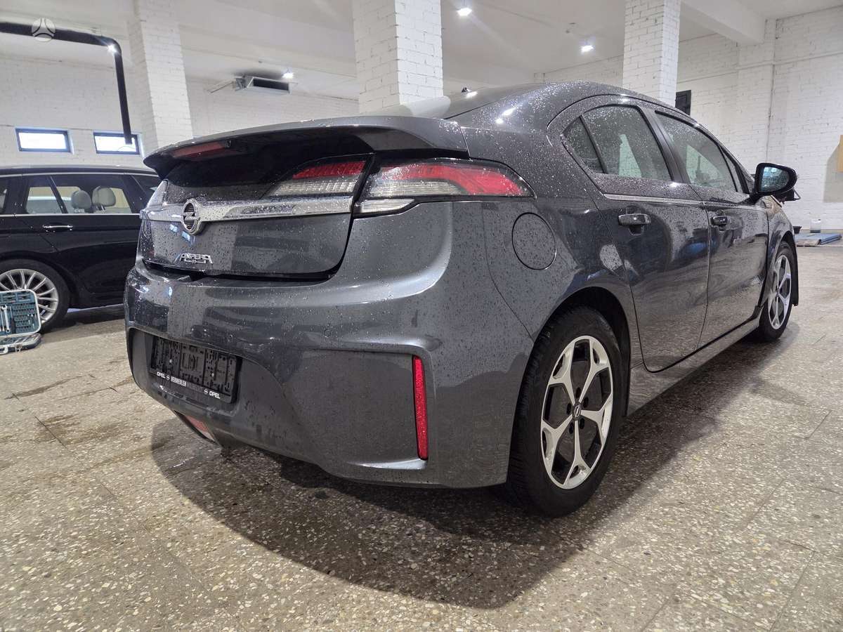 Opel Ampera