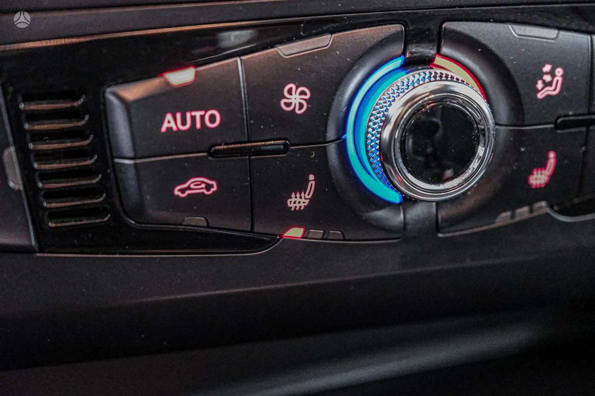 Audi A4, 3.0 l., Универсал