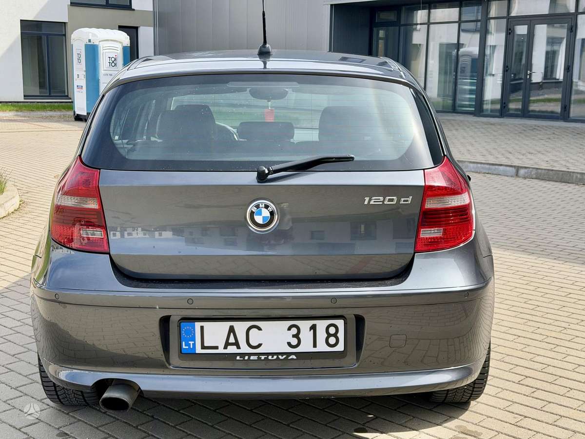 BMW 120, 2.0 l., hatchback