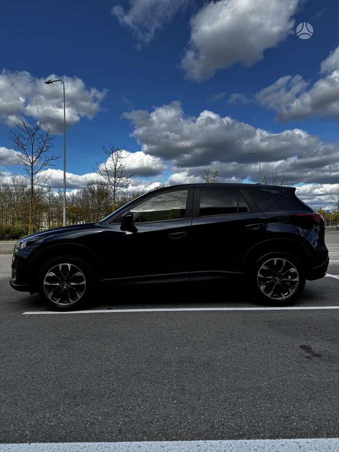 Mazda CX-5, 2.2 l., off-road / crossover
