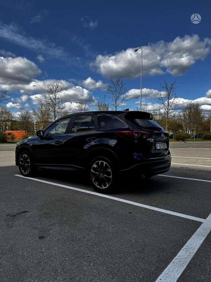 Mazda CX-5, 2.2 l., off-road / crossover