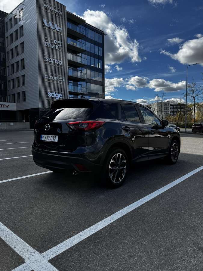 Mazda CX-5, 2.2 l., off-road / crossover