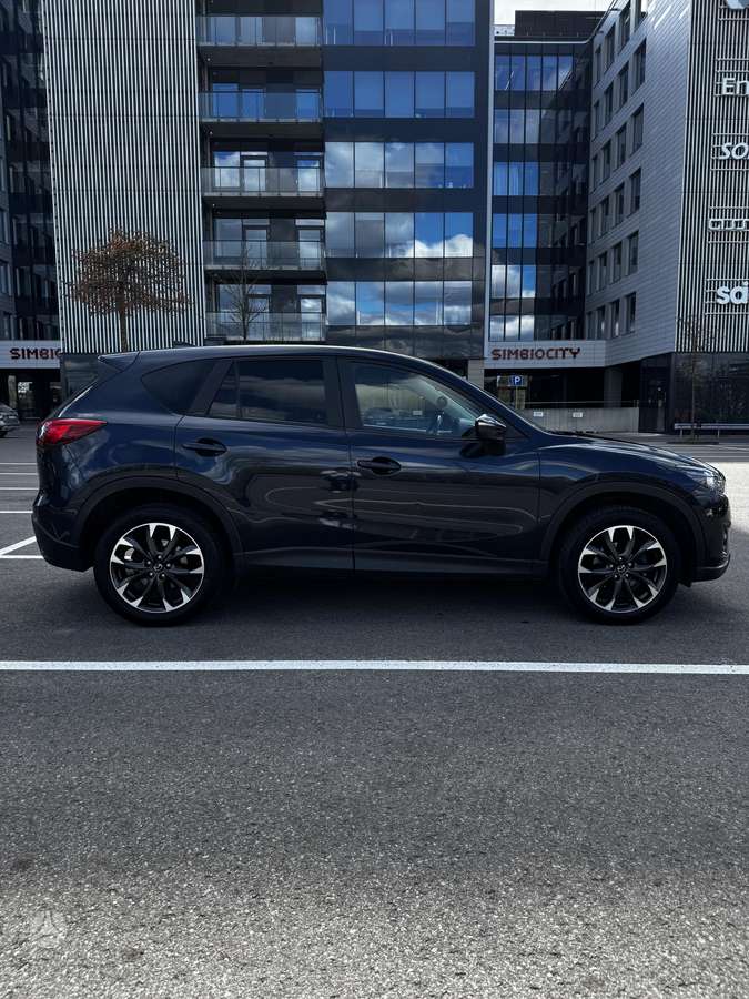 Mazda CX-5, 2.2 l., off-road / crossover