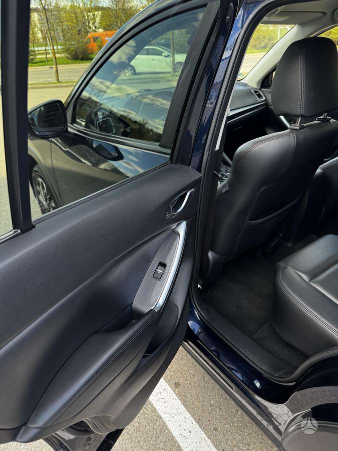 Mazda CX-5, 2.2 l., off-road / crossover