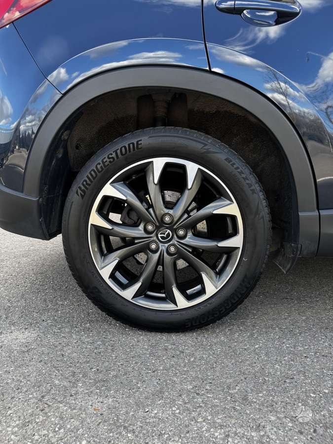 Mazda CX-5, 2.2 l., off-road / crossover