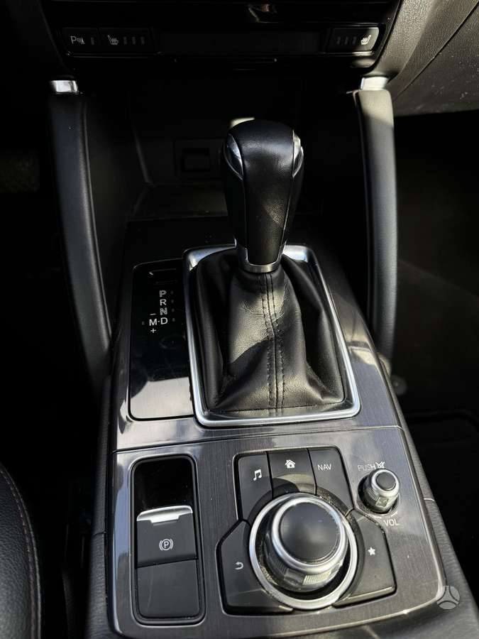 Mazda CX-5, 2.2 l., off-road / crossover