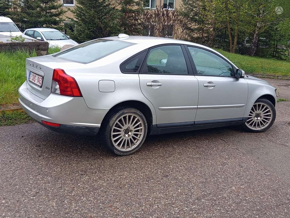 Volvo S40, 2.0 l., Седан