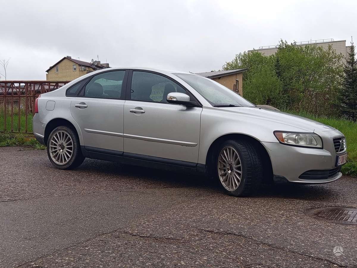 Volvo S40, 2.0 l., Седан