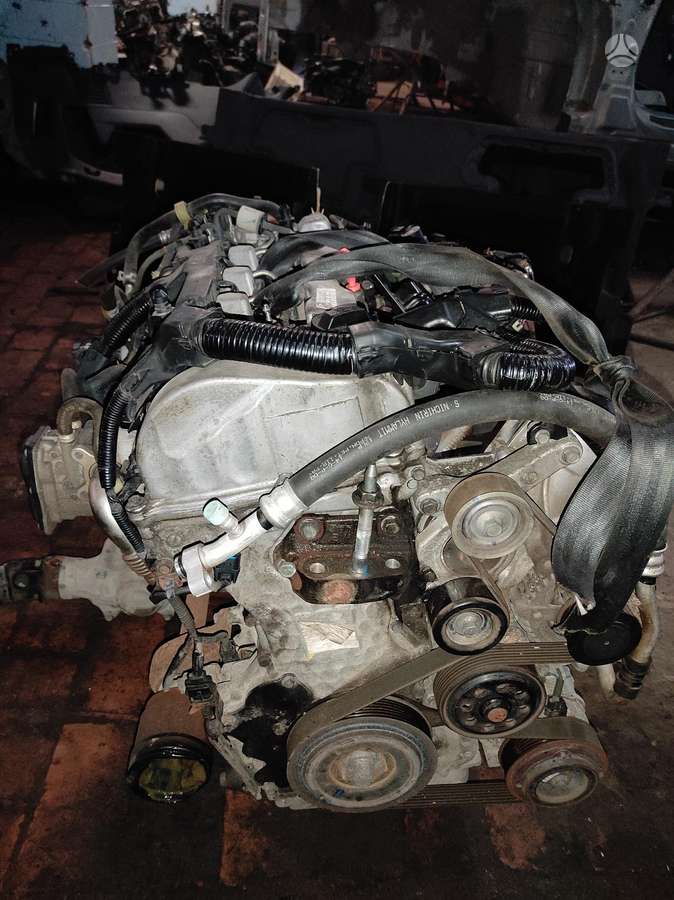 Honda CR-V Tik variklis ir deze