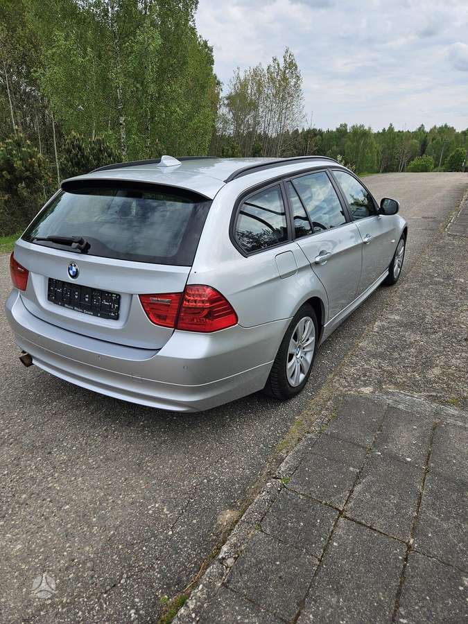 BMW 318, 2.0 l., universalas