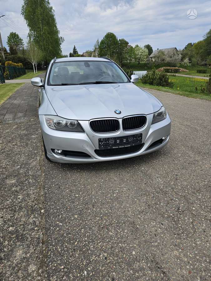 BMW 318, 2.0 l., universalas