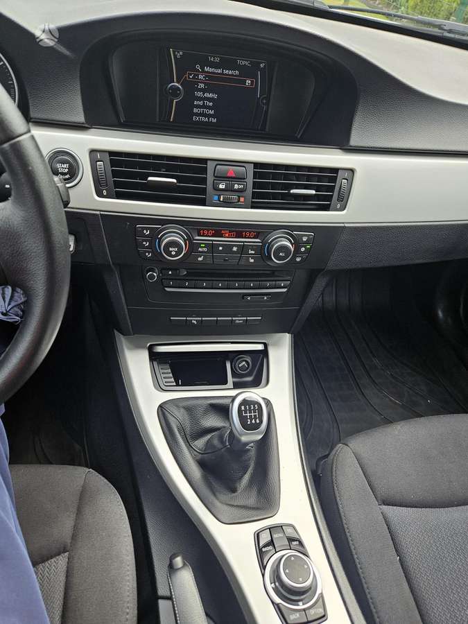 BMW 318, 2.0 l., wagon