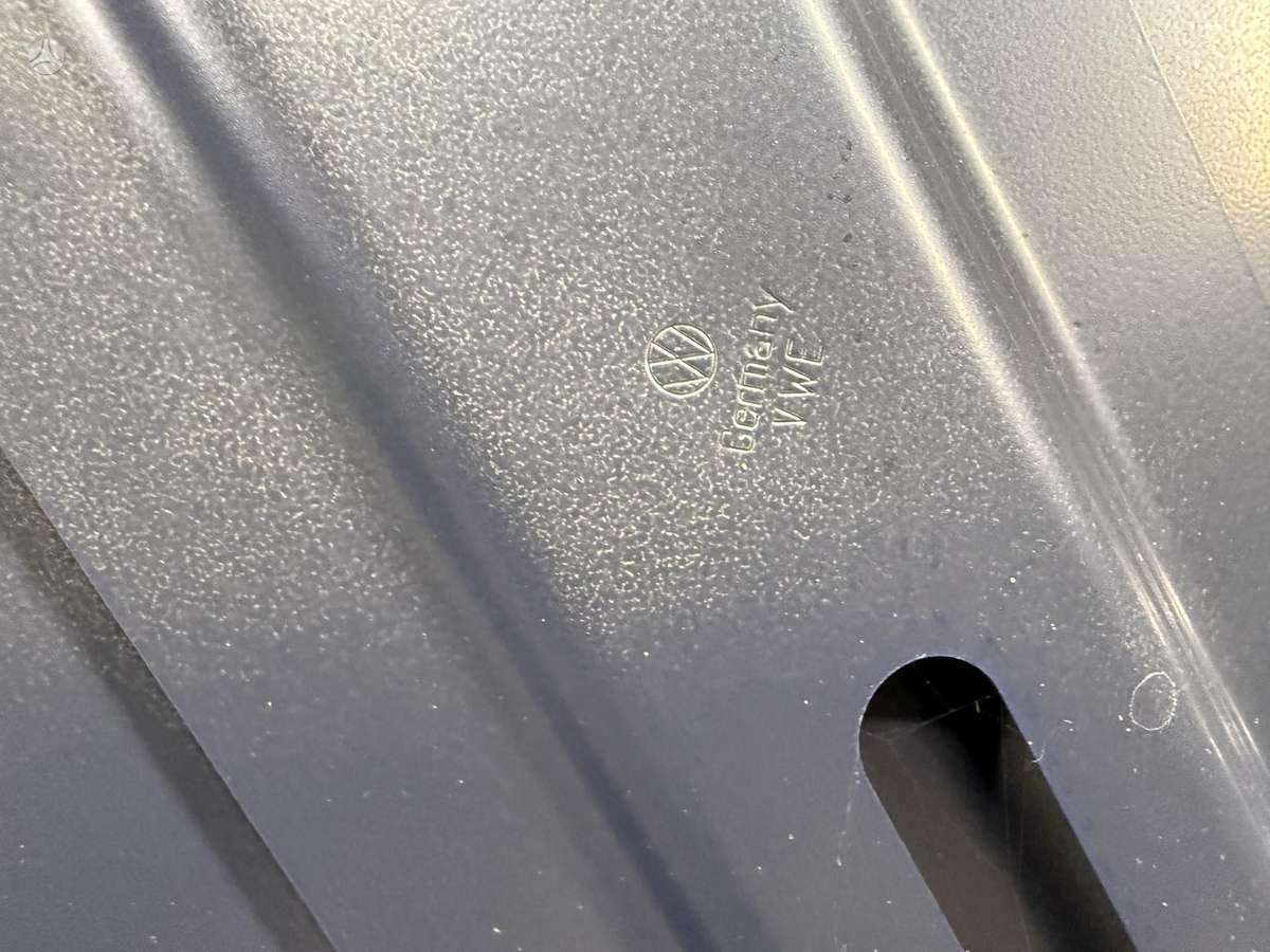 Volkswagen Arteon hood (front, rear)