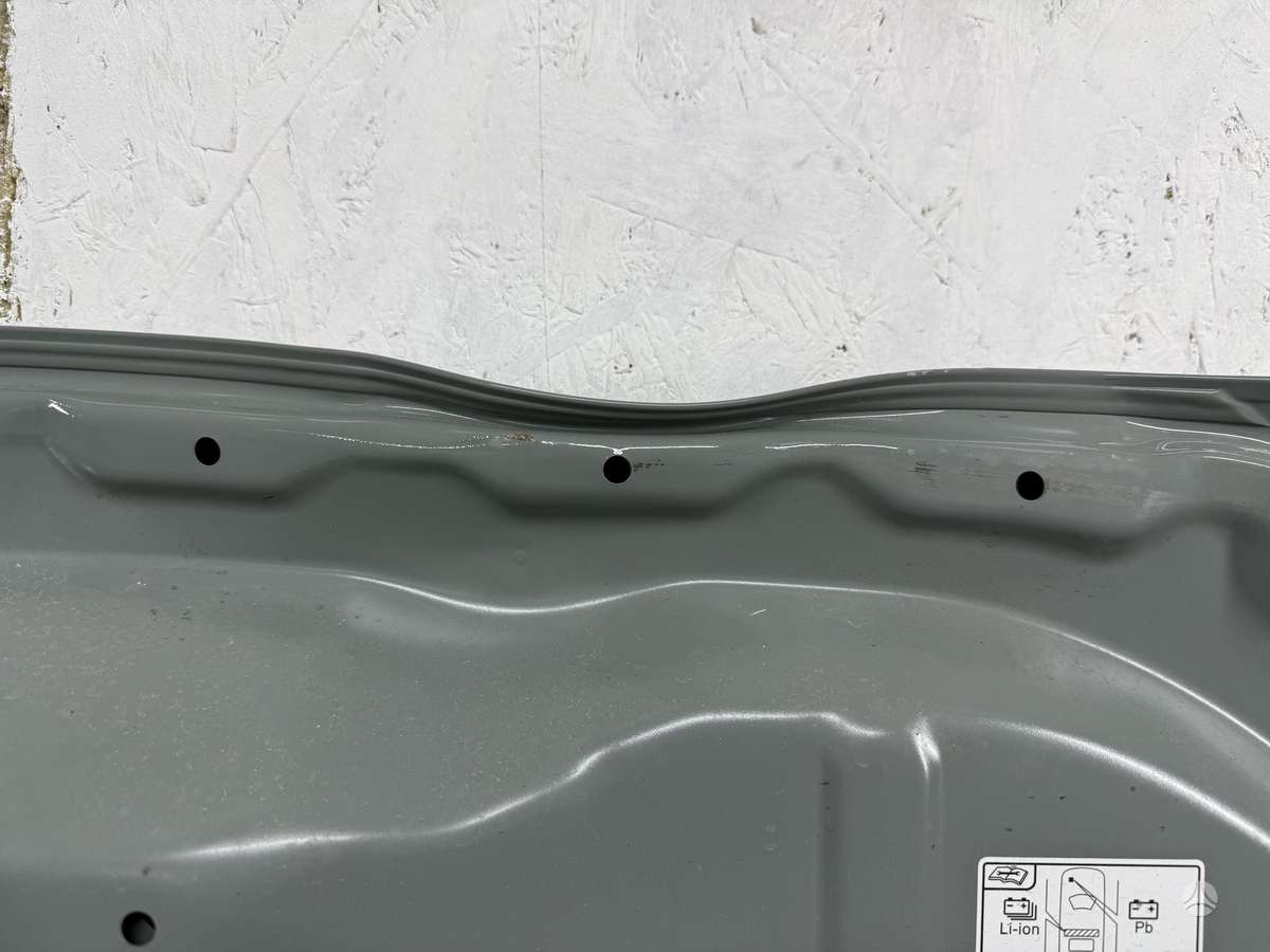 Toyota Corolla Cross hood (front, rear)