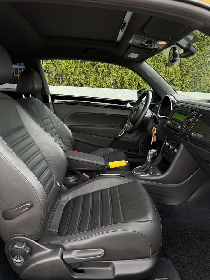 Volkswagen Beetle, 2.0 l., hatchback