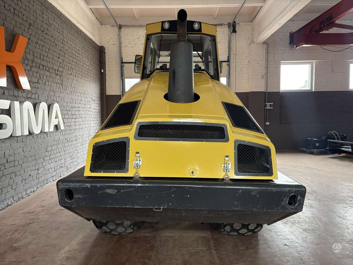 Bomag BW211 D-4, вибромашины