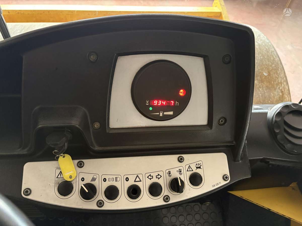 Bomag BW211 D-4, вибромашины