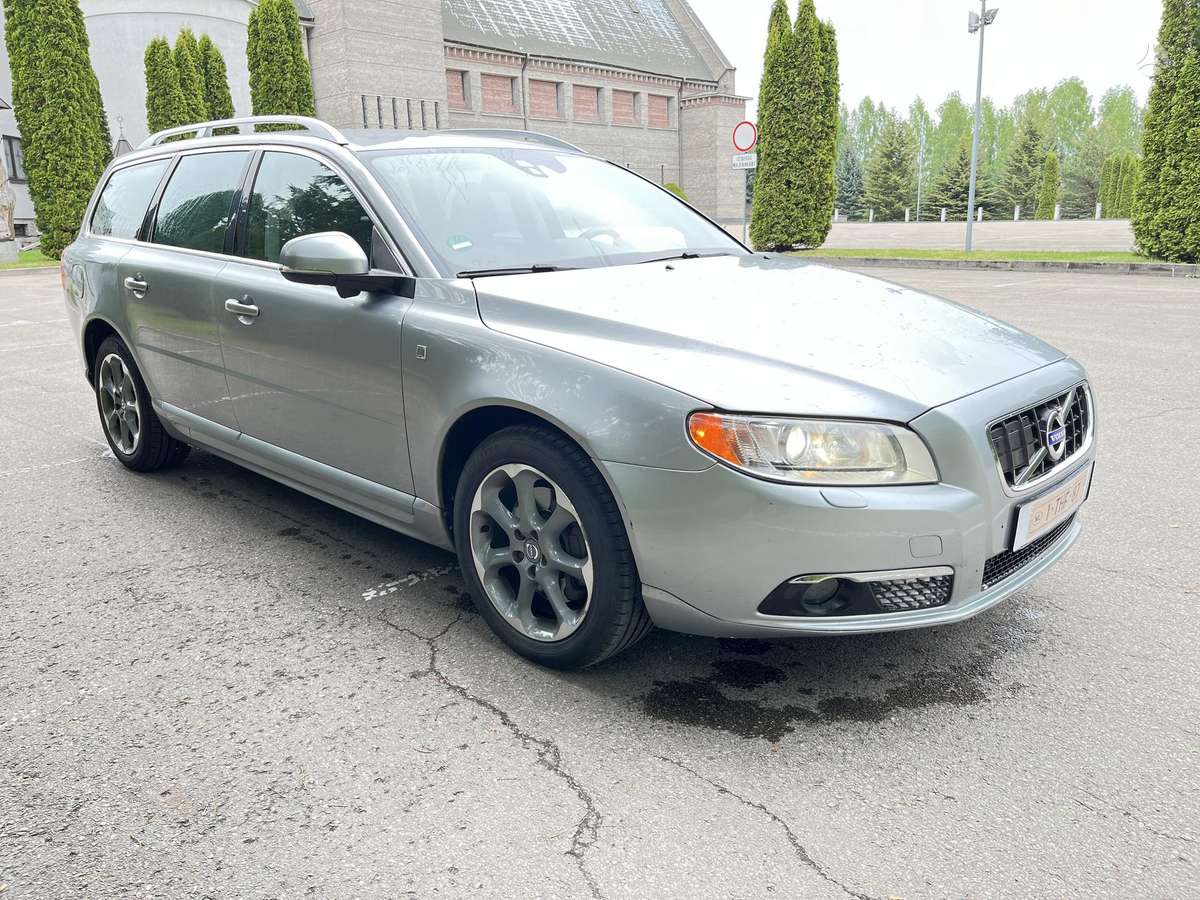 Volvo V70, 2.0 l., Универсал