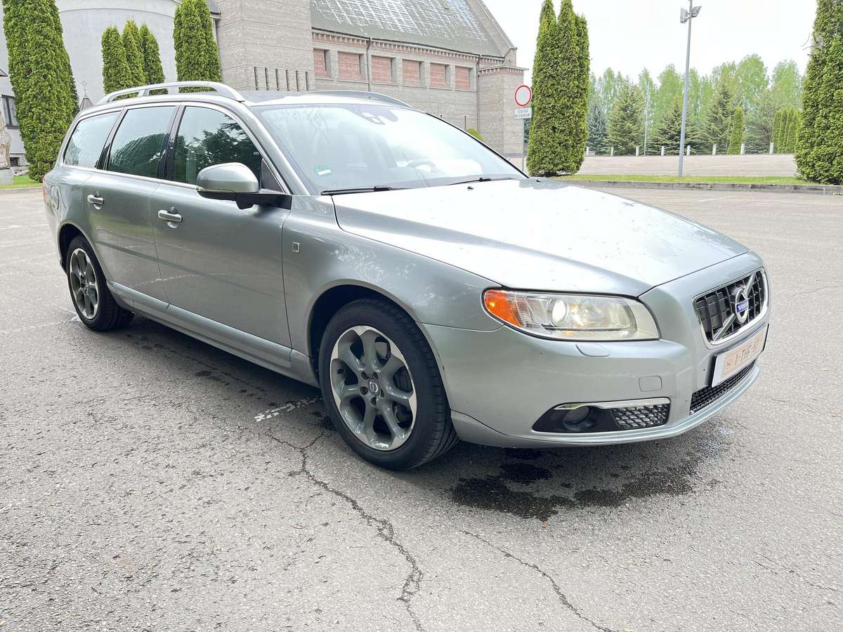 Volvo V70, 2.0 l., wagon