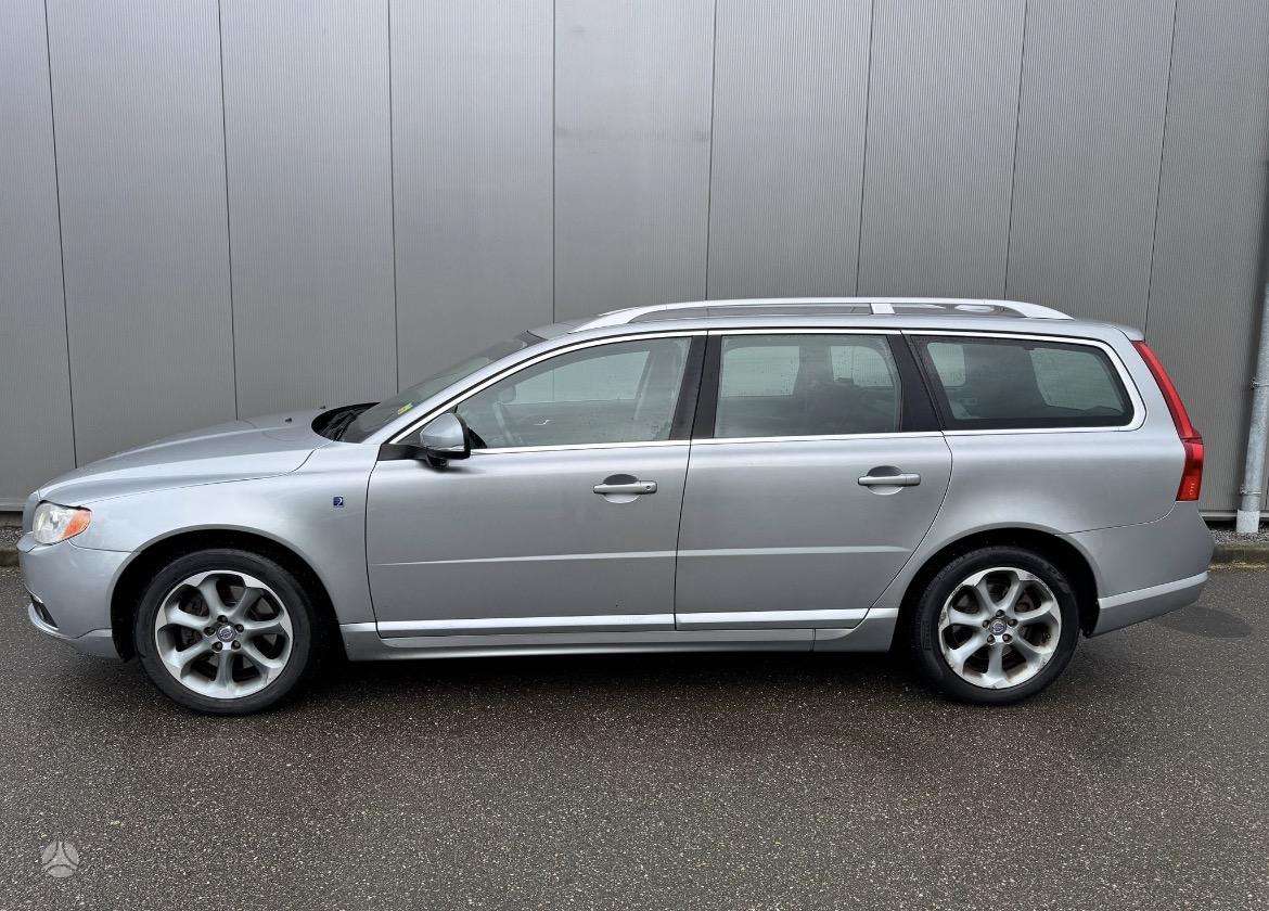 Volvo V70, 2.0 l., Универсал