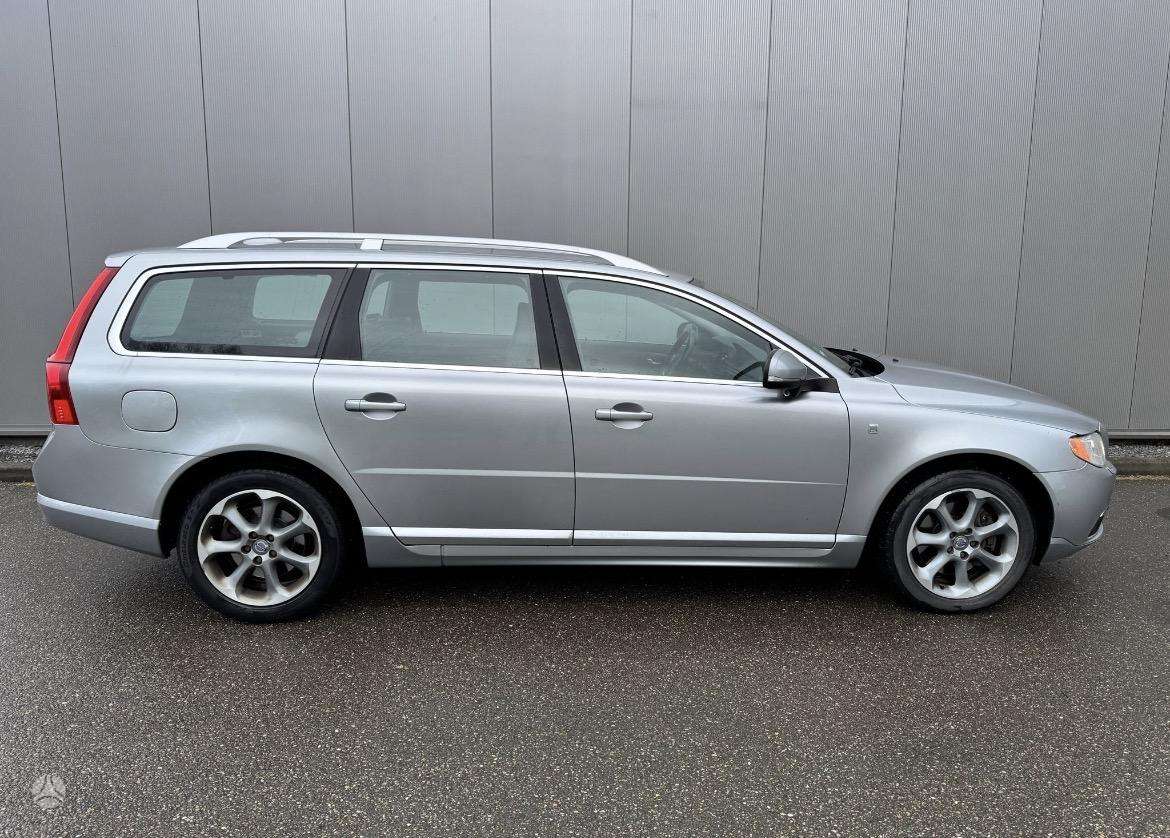 Volvo V70, 2.0 l., wagon
