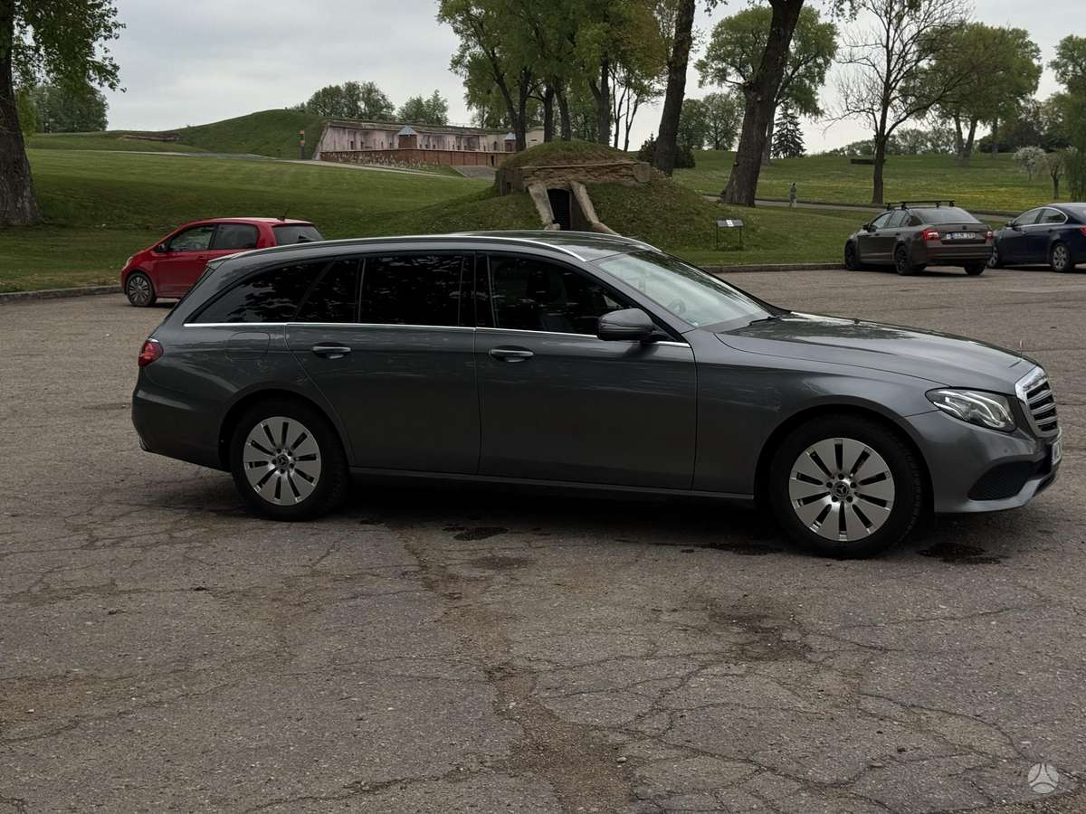Mercedes-Benz E200, 2.0 l., Универсал