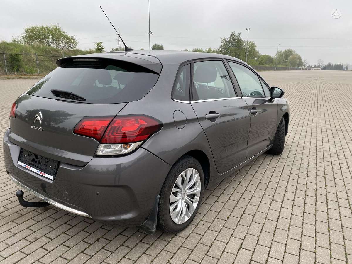 Citroen C4, 1.6 l., hatchback