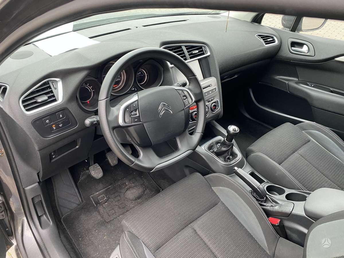 Citroen C4, 1.6 l., Хэтчбек