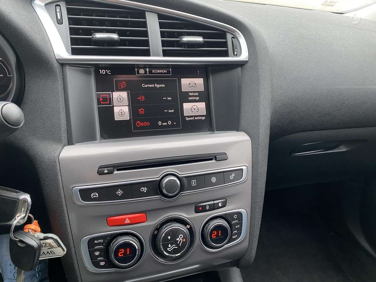 Citroen C4, 1.6 l., Хэтчбек