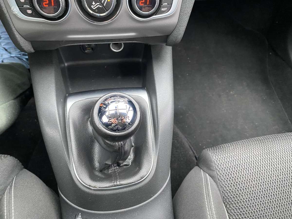 Citroen C4, 1.6 l., hatchback