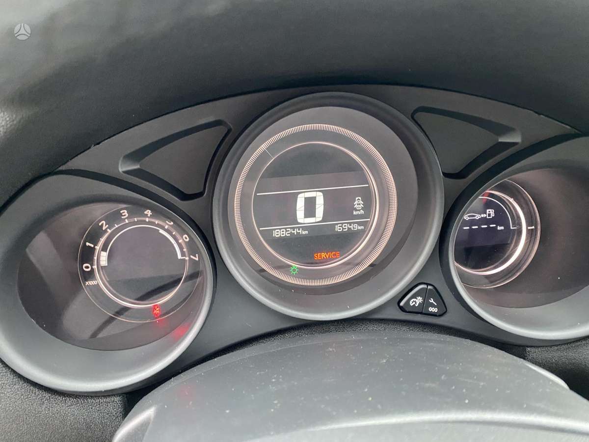 Citroen C4, 1.6 l., hatchback