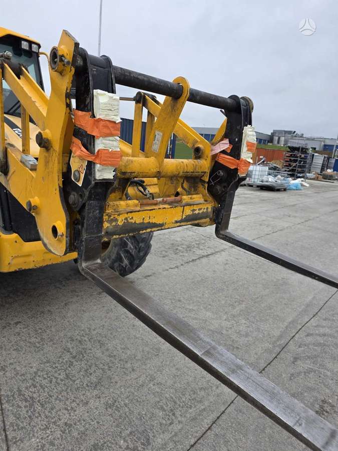 JCB 4CX Plius, ekskavatoriniai krautuvai