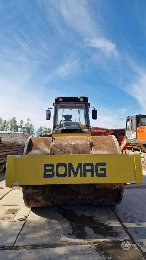 Bomag BW 226 BVC, vibrator / compactor