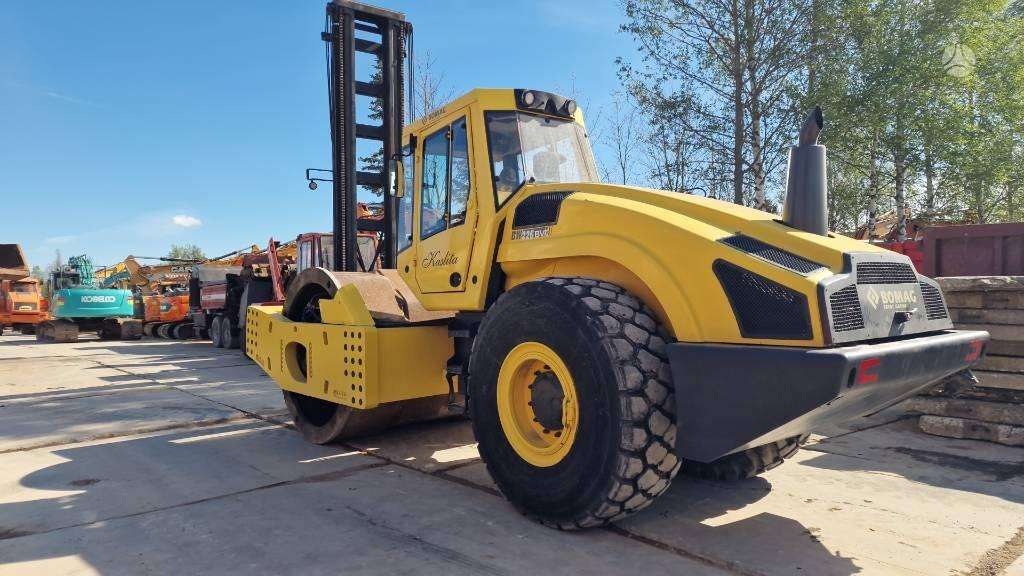 Bomag BW 226 BVC, vibrator / compactor