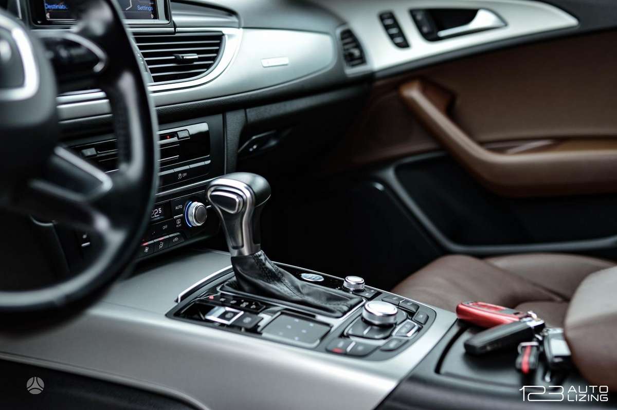 Audi A6, 3.0 l., Седан